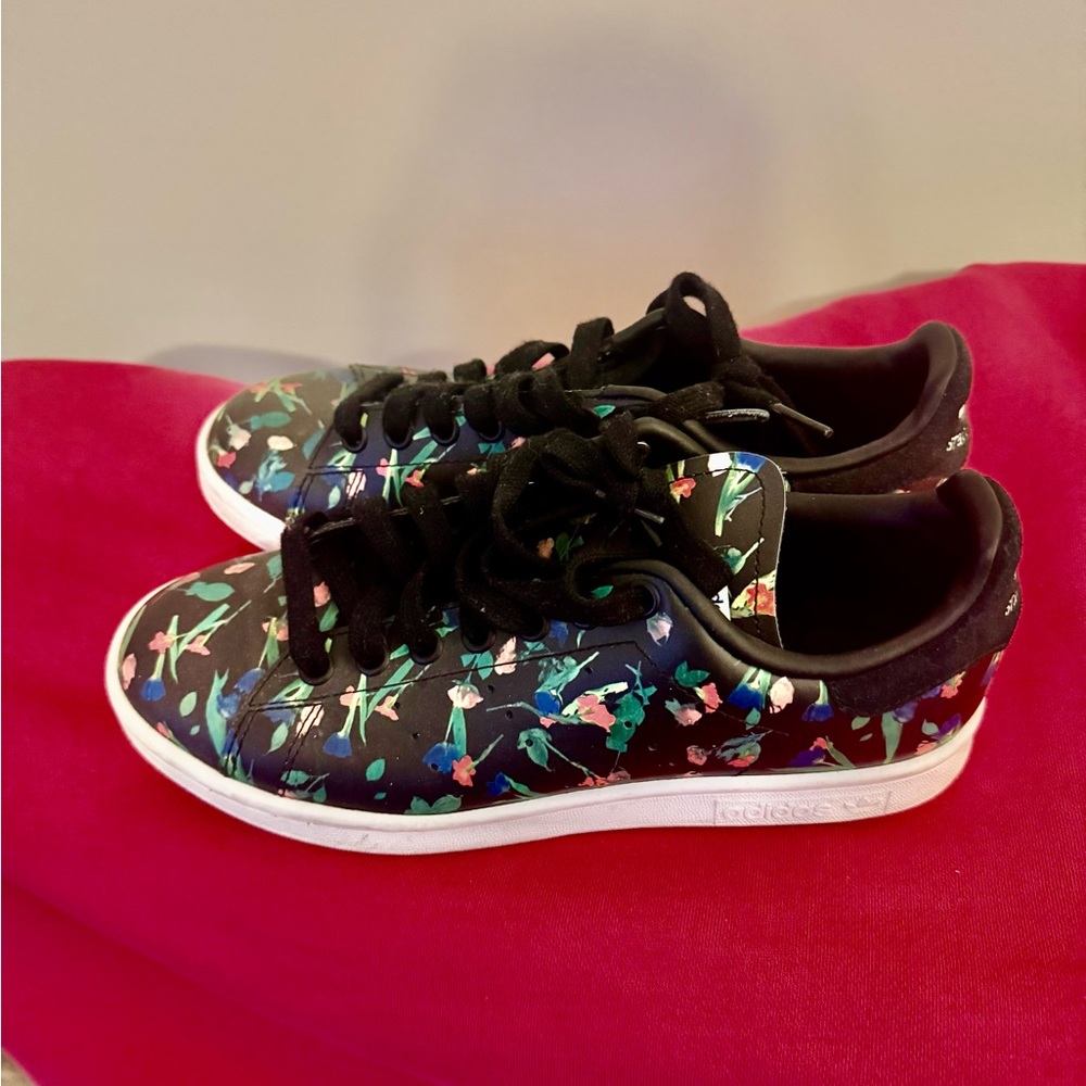 Adidas Original Stan Smith Shoes Women’s 8 Black Floral Print Sneakers EE4893